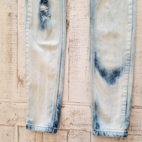 Free People Bleach Distressed Skinny Jeans - Picture 5 of 8